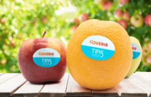 UK, arrivano le etichette che spariscono nel compost: l’idea di Coveris e TIPA